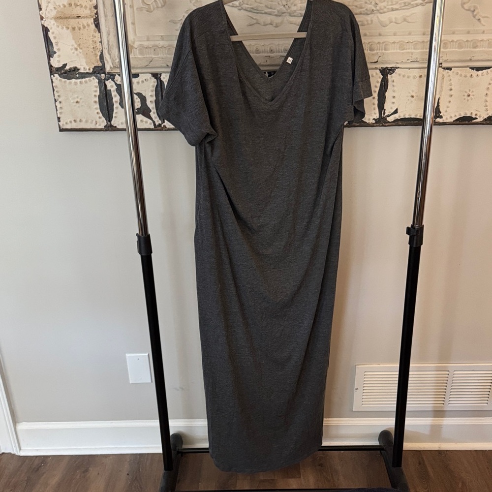 Chic Charcoal Maxi Dress